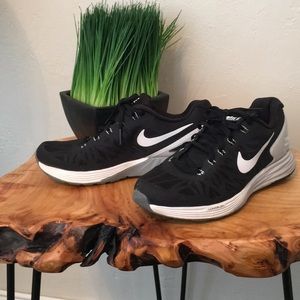 Nike Lunarglide 6. Size 6.5 WORN ONCE!